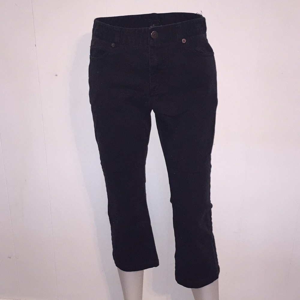 The Limited Stretch Black Denim Capris